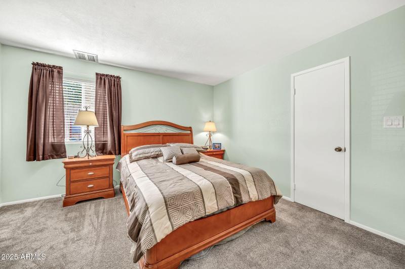 mls_9653 W Purdue Ave-26