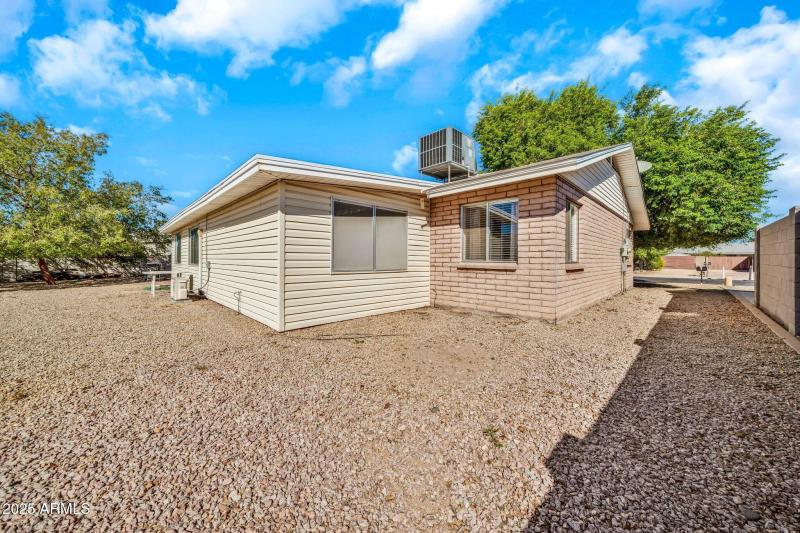 mls_9653 W Purdue Ave-32