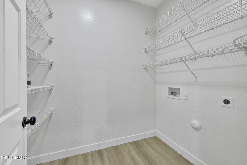 PANTRY/LAUNDRY