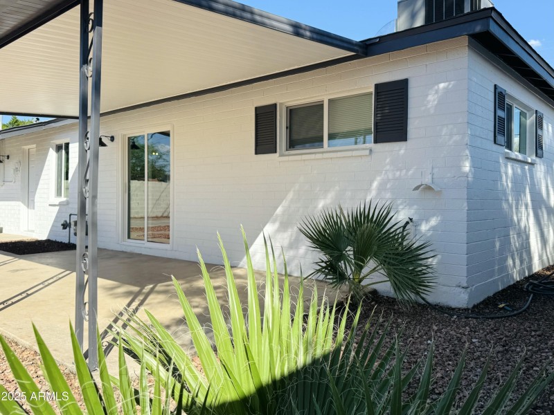 AE53B029-E9DF-4DB4-AFB4-8CBE060E150D_1_2