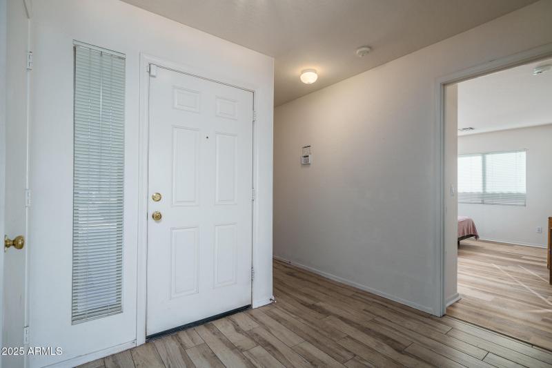 10) FOYER TO PRIMARY