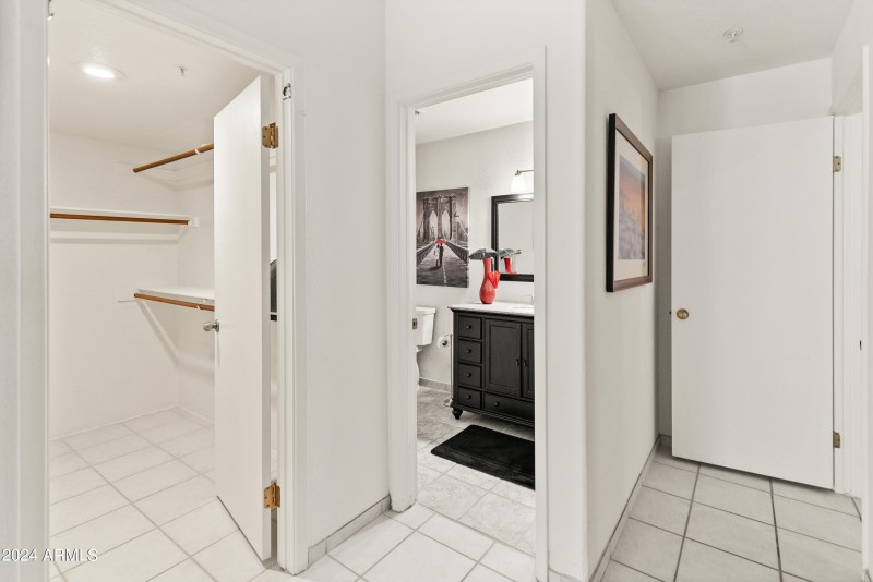 11333 N 92nd St Unit 1021-primary, close