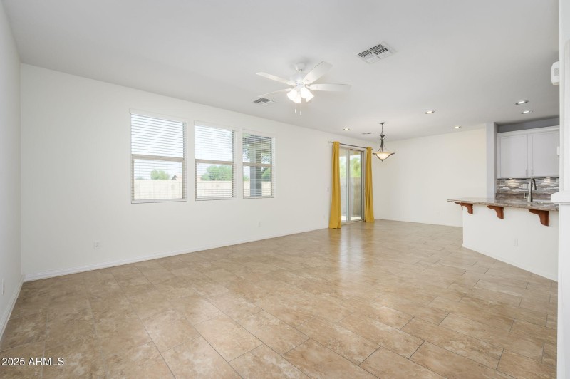 20-web-or-mls-Molly-9