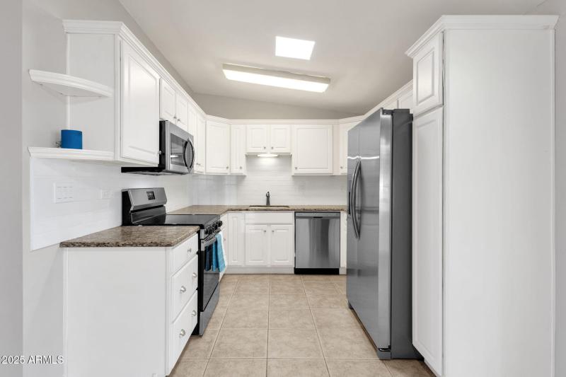 16-web-or-mls-345-w-montecito-ave