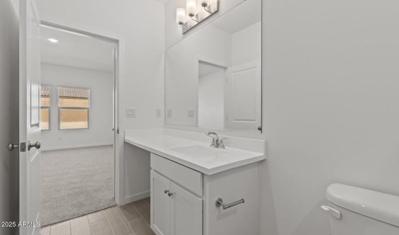 MR Lot #68 Primary Bath 2 (Large)