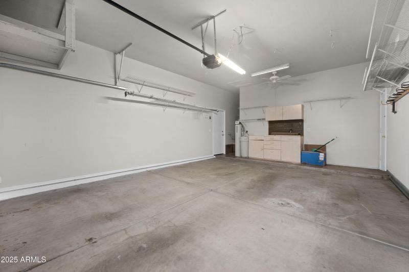 7080-E-Casa-Requena-Drive-35