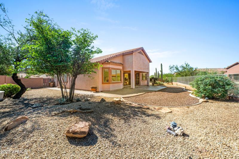 7080-E-Casa-Requena-Drive-41