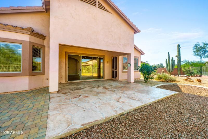 7080-E-Casa-Requena-Drive-42