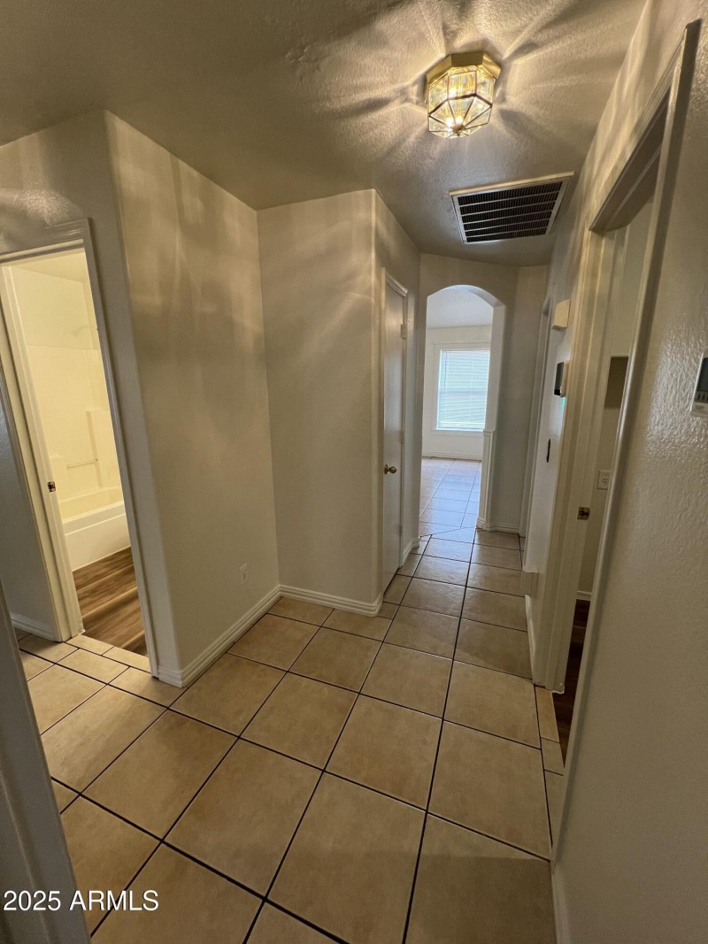 Elmer Diaz 81st Ave Hallway