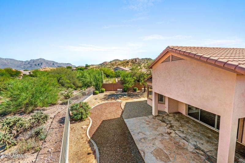 7080-E-Casa-Requena-Drive-39