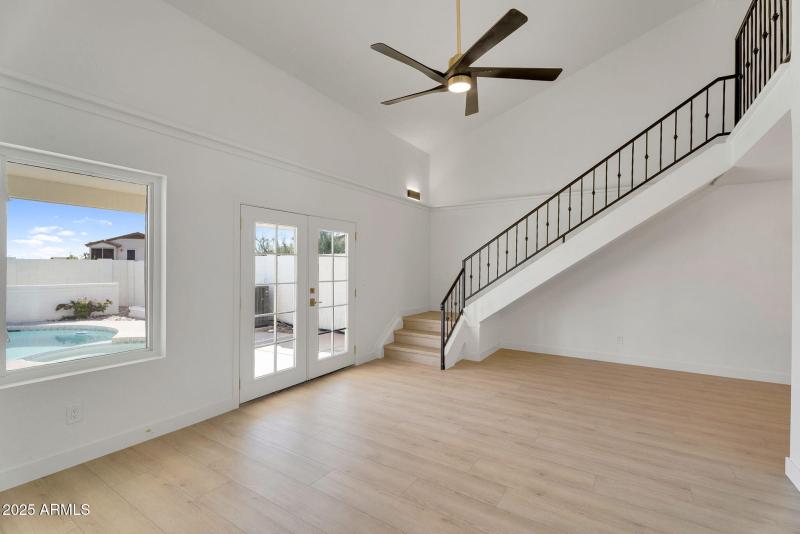 5-web-or-mls-4507 E Monte Way-6