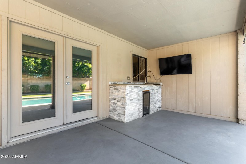 Wet Bar and TV set up