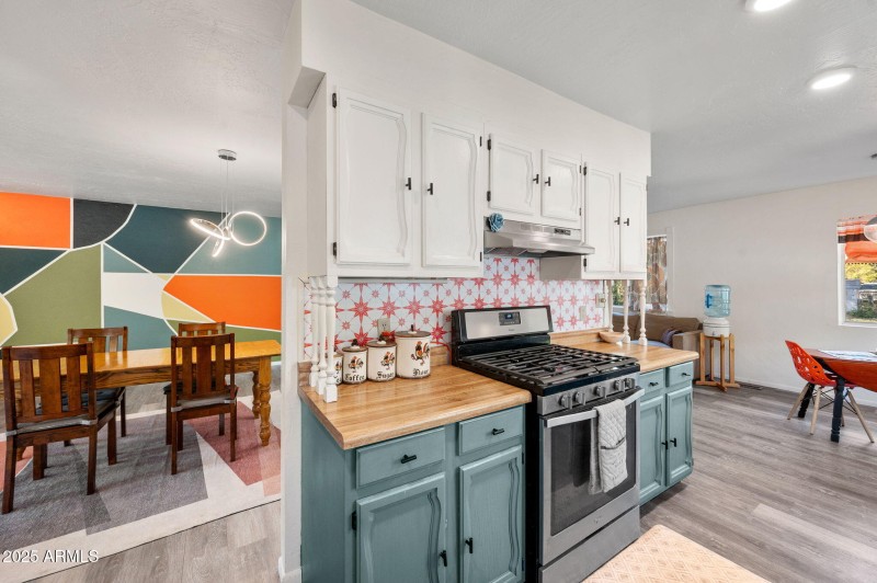 Kitchen to Dining Room