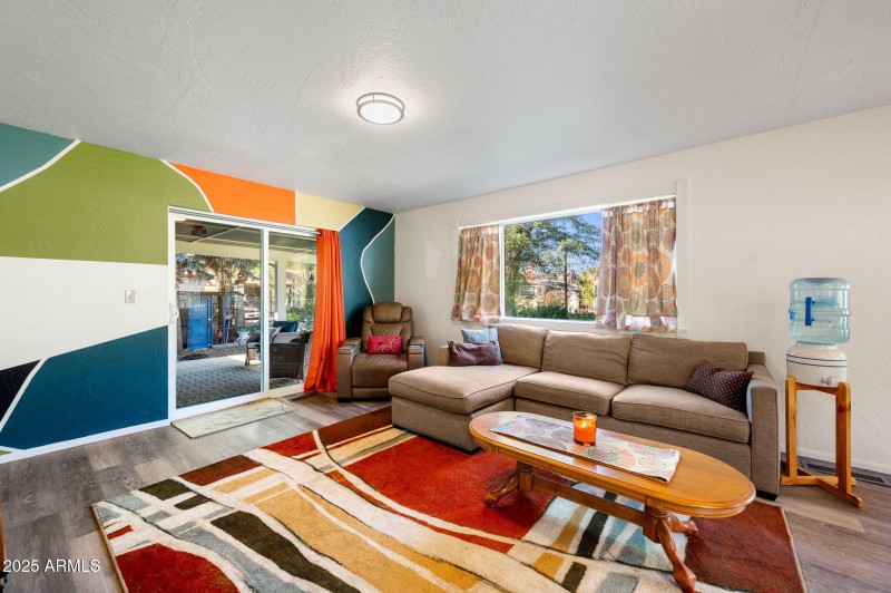 Family / Den to Back Deck