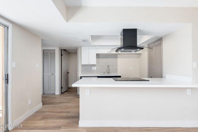 8120 N 32nd Ave - 13