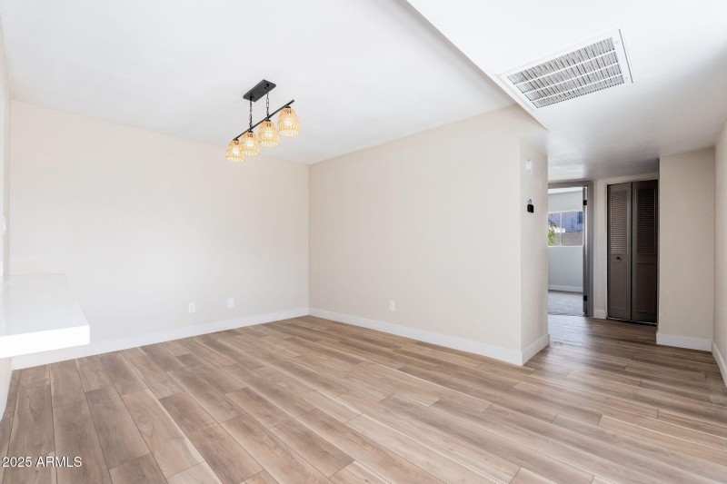 8120 N 32nd Ave - 15