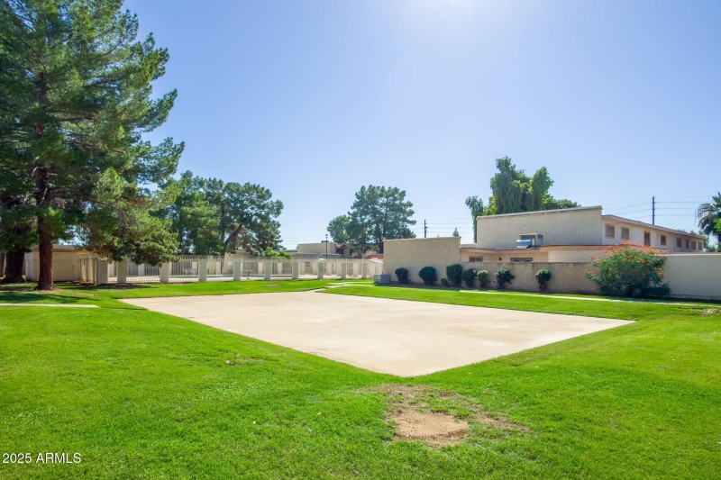 Nothern Manor II - 02