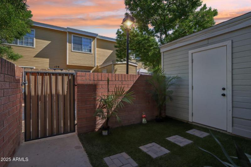 38-web-or-mls-VT-1710-2