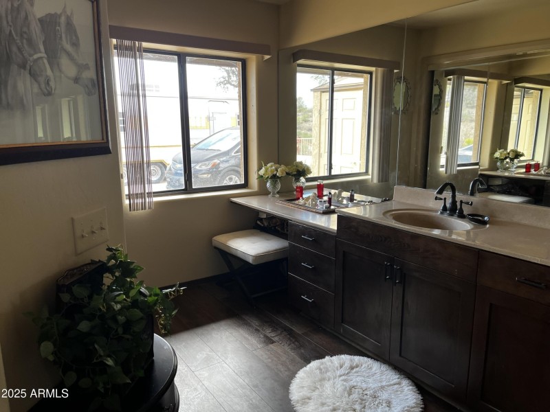 IMG_0895_Original-scaled