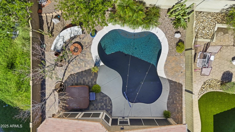 DJI_20251016112311_0013_D