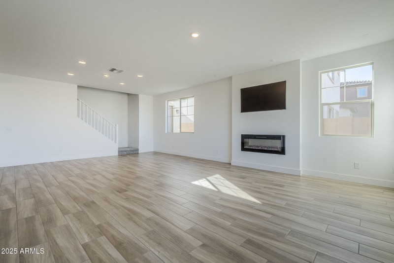 7-web-or-mls-214th-7