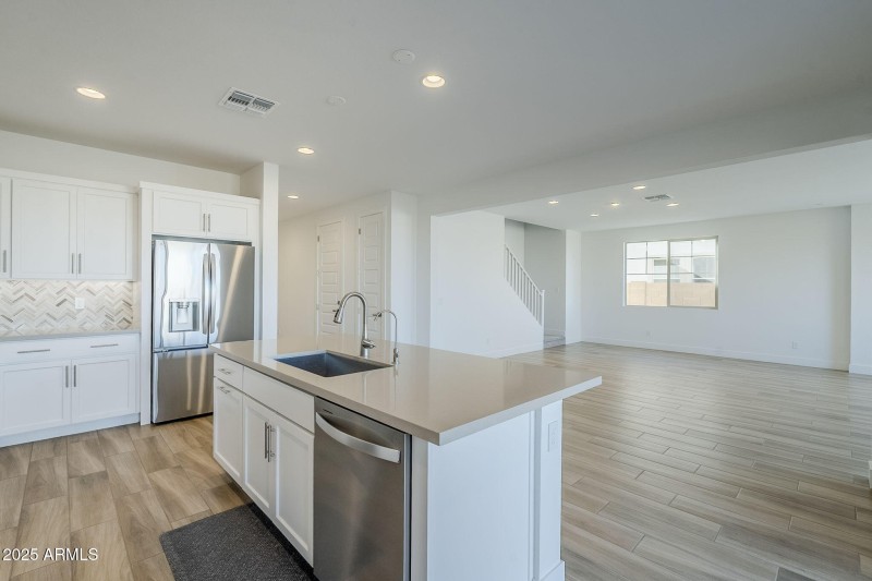 12-web-or-mls-214th-12