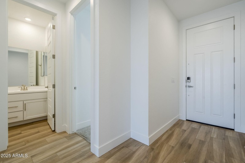 20-web-or-mls-214th-20