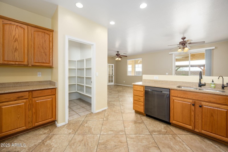 10-web-or-mls-176th-18