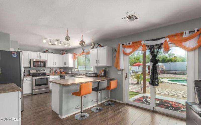 Screenshot 2025-10-18 at 7.34.45AM