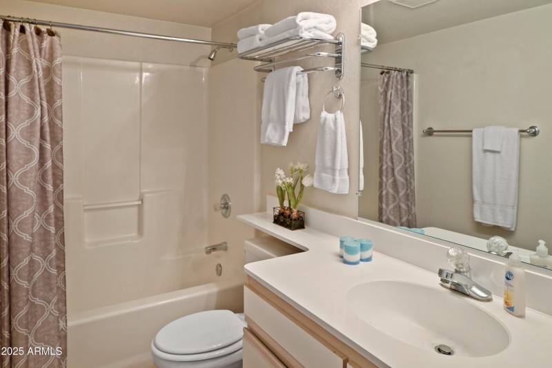 JL_105SugarloafSt-Unit2-14