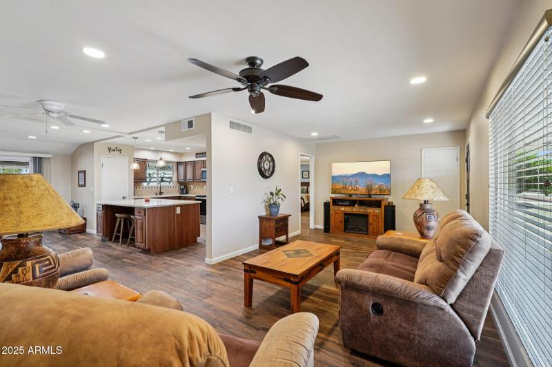 10-web-or-mls-N Kaanapali Dr-S1810-010