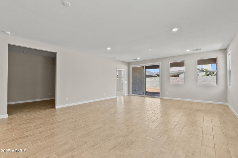 16838 W Cavedale Dr lot 259-09