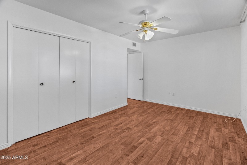 10926 W Abbott Ave-14