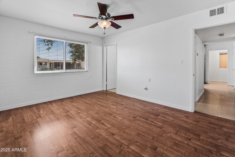 10926 W Abbott Ave-19