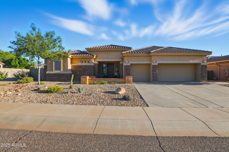 Desert Elegance in Stetson Valley