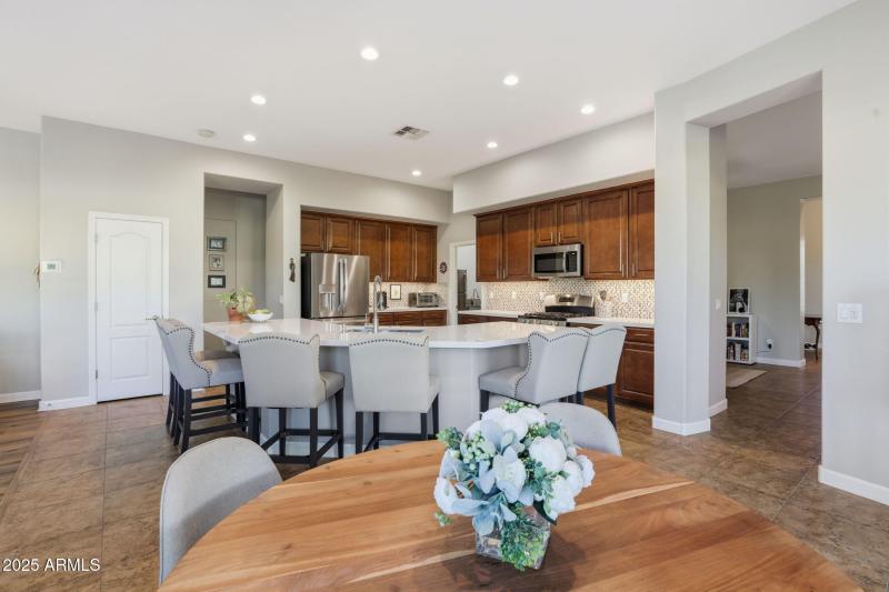 Kitchen/Breakfast Nook