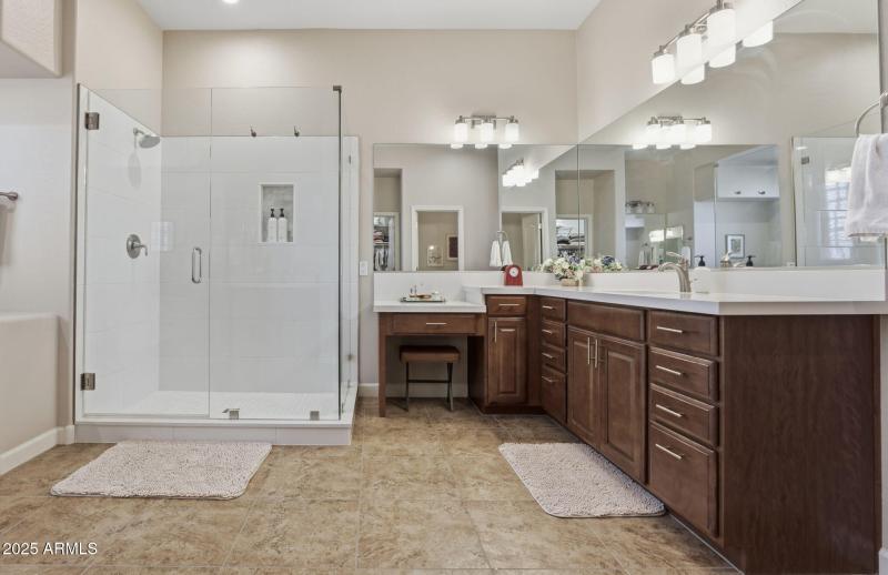 39-web-or-mls-5815 W Straight Arrow Ln P