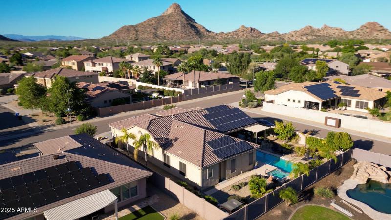 Mountain-View Masterpiece