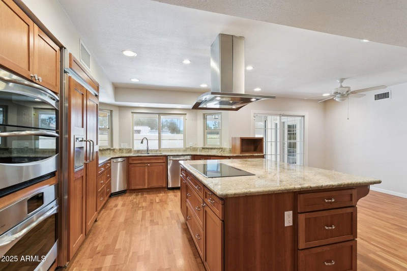 9-web-or-mls-8919-n-80th-pl