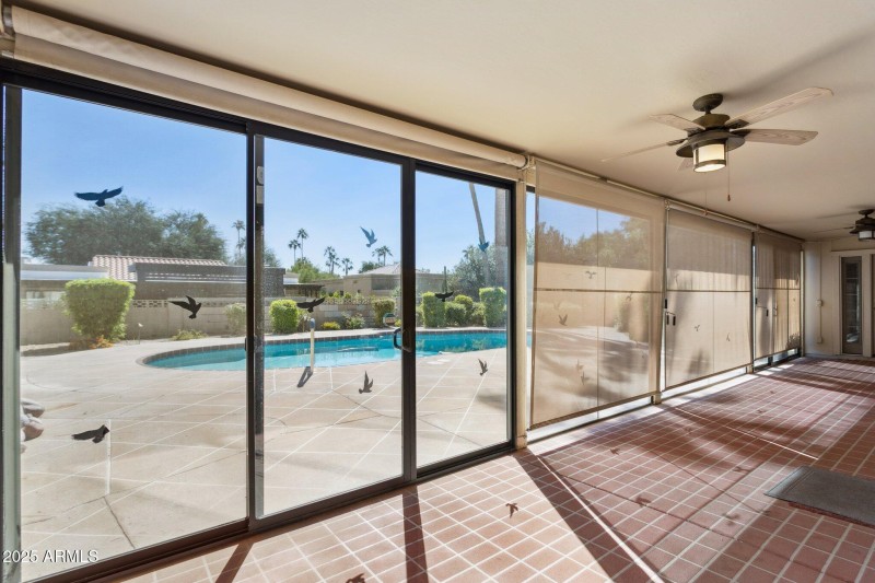 35-web-or-mls-8919-n-80th-pl