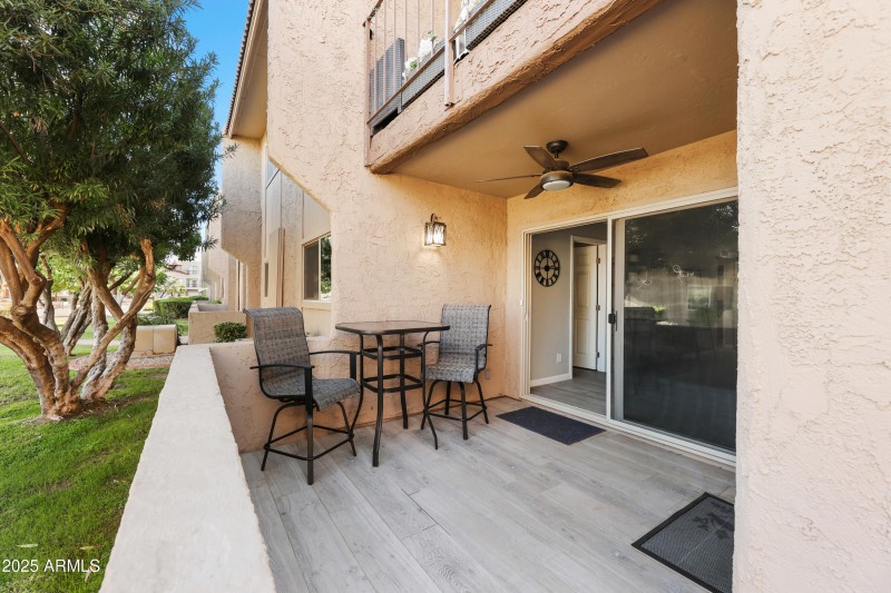 Tiled Pato overlooking the green belt