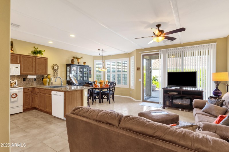 8-print-4718-e-jude-ct