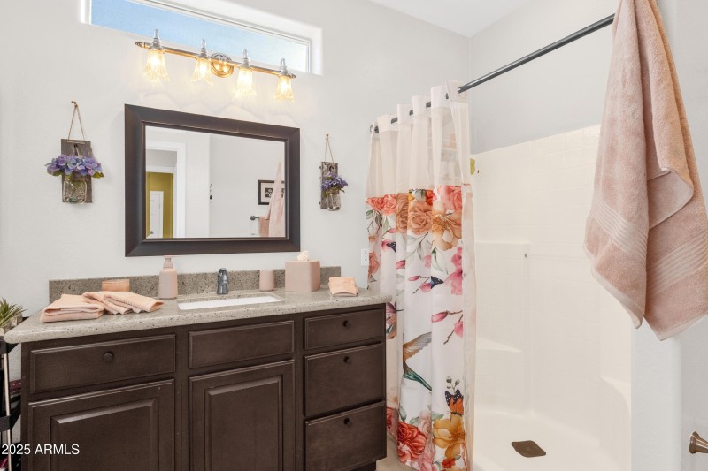 26-print-4718-e-jude-ct