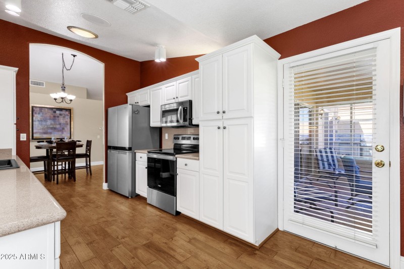 23-web-or-mls-19491-n-88th-ave