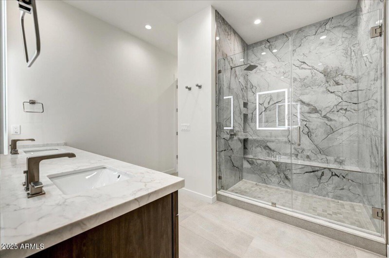 21-Primary Bath