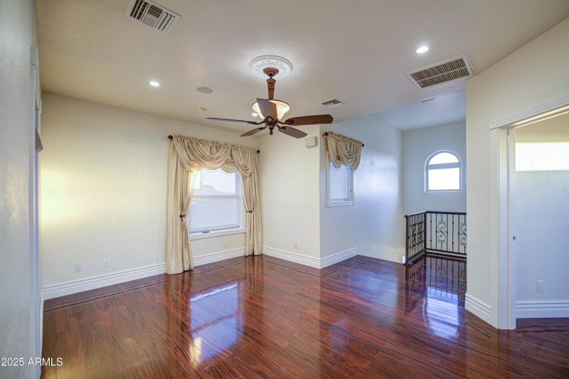 Loft 3