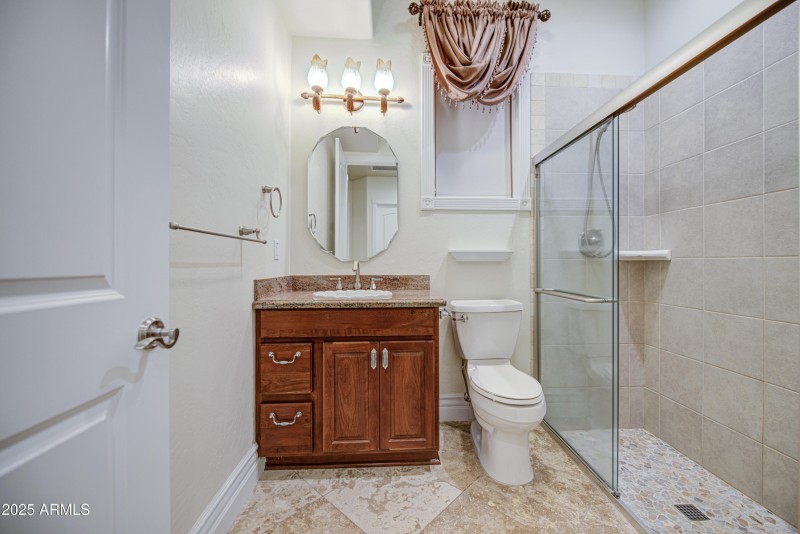 Bathroom 2-pic 1