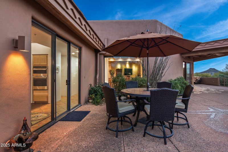 Outdoor Dining Adjacent to Kitchen
