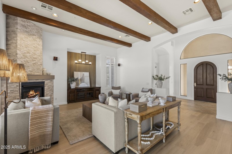 La Verna Living Entry