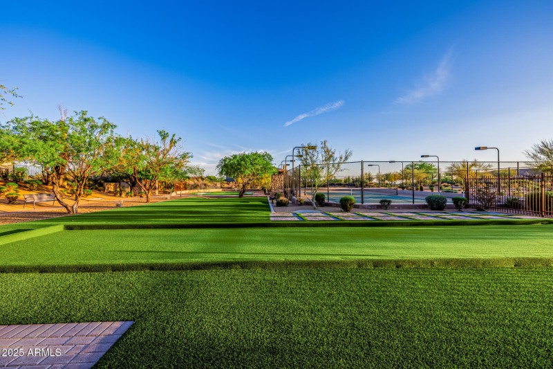 84 La Verna Comm Area 2